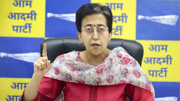 Arvind Kejriwal Arrest Top AAP Leaders Detained After Party Workers Stage Massive Protests At ITO ED Arvind Kejriwal Arrest: AAP Leader Atishi Singh Detained After Party Leaders, Workers Stage Protests At ITO