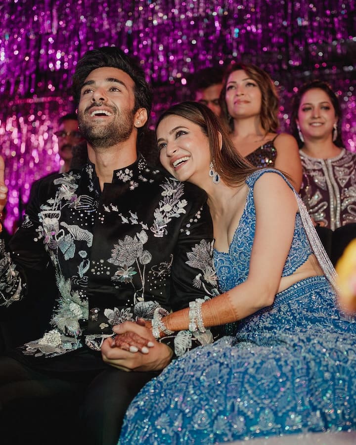 Kriti Kharbanda, Pulkit Samrat treated fans with pictures of their Sangeet ceremony