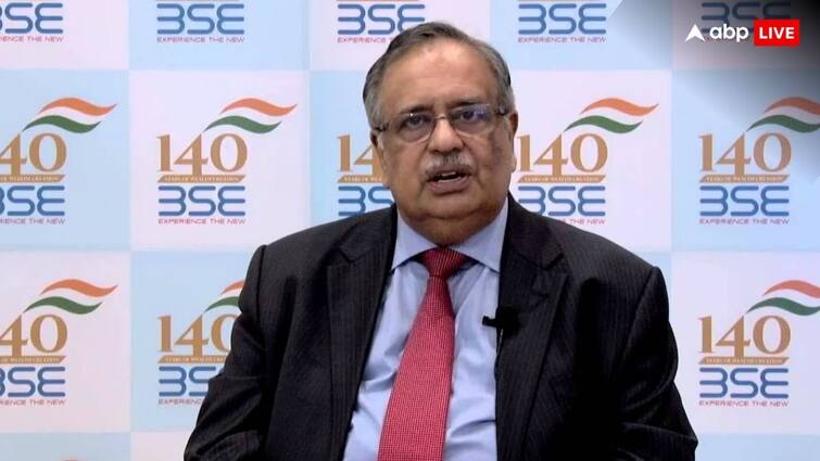 Former SEBI Chief M Damodaran asked to pay more than 200 crores by an arbitration Court M Damodaran SEBI: सेबी के पूर्व प्रमुख दामोदरन को झटका, 200 करोड़ से ज्यादा का लगा जुर्माना