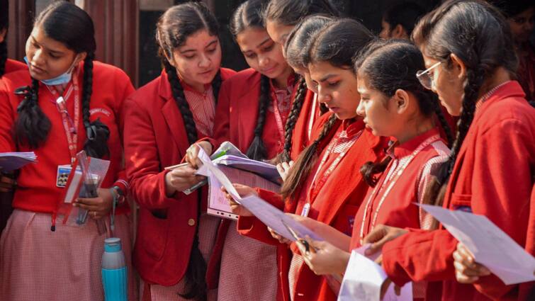 Bihar Board Result 2024 Girls Outshine Boys Again Achieving Higher Pass Rates in Arts Stream Bihar Board Arts Result 2024: लड़कों पर फिर भारी पड़ी गर्ल्स पावर, आर्ट्स स्ट्रीम में इतनी लड़कियां हुईं पास