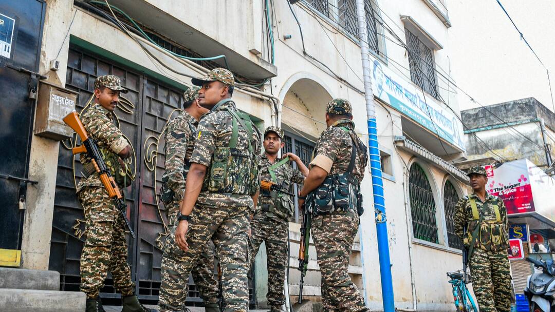 Cash For Query Case Vendetta Politics Vs Unfounded Claims TMC Cries Foul CBI Raids Mahua Moitra Residence BJP Hits Back 'Vendetta Politics' Vs 'Unfounded Claims': TMC Cries Foul As CBI Raids Mahua Moitra's Premises, BJP Hits Back