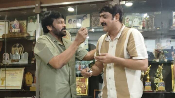 Chiranjeevi- Srikanth: ఇండస్ట్రీలో చిరంజీవి, శ్రీకాంత్‌ అనుబంధం గురించి ప్రత్యేకం చెప్పనవసరం లేదు. వీరిద్దరు అన్నాతమ్ముళ్లుగా ఎప్పుడు ఒకరిపై ఒకరు అప్యాయతను పంచుకుంటారు.