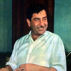 Holi 2024: होली पर इन दिग्गज सितारों के घर खूब सजती थी महफिल, इस वजह से पड़ गया था रंग में भंग