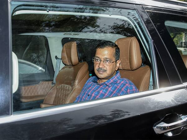 delhi-high-court-denies-urgent-listing-of-arvind-kejriwal-plea-delhi-excise-policy-case Arvind Kejriwal Arrest: કેજરીવાલને દિલ્હી હાઈકોર્ટે આપ્યો મોટો ઝટકો, તાત્કાલિક સુનાવણીનો કર્યો ઈન્કાર
