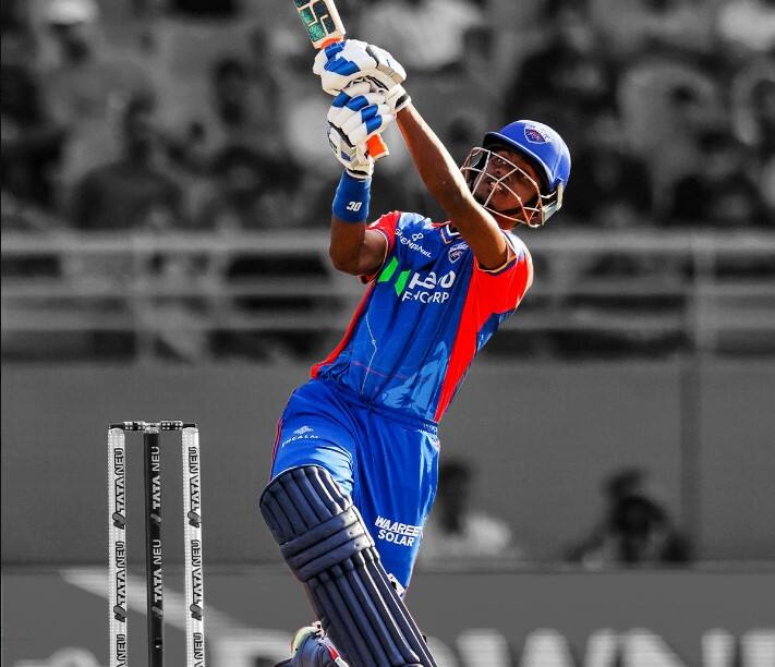 who-is-abhishek-porel-scored-25-runs-in-over-harshal-patel-pbks-vs-dc-delhi-capitals-punjab-kings-ipl-2024 Abishek Porel Profile: કોણ છે અભિષેક પોરેલ, જેણે પર્પલ કેપ વિનર બોલરની બોલિંગમાં ફટકાર્યા 25 રન