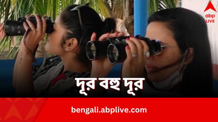 Mahua Moitra posts photo with Saayoni Ghosh with a message to BJP while CBI conducts raids at her home and office Mahua Moitra: ফ্ল্যাট, দফতর হয়ে ভাড়াবাড়িতেও CBI, দূরবীনে চোখ রেখে নিরুত্তাপ মহুয়া, পাশে সায়নী