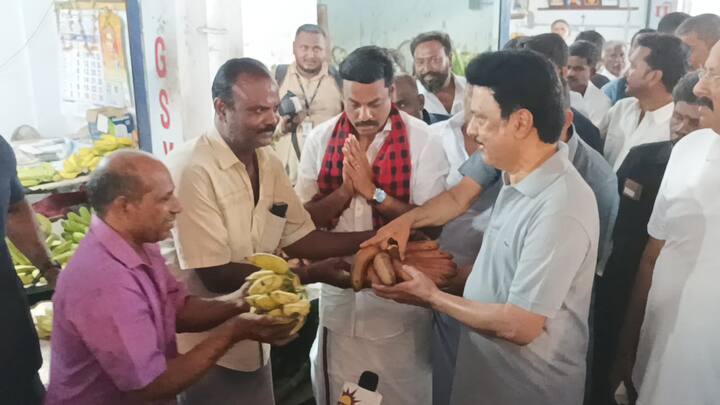 Accompanying him were Minister Anbil Mahesh Poyyamozhi and several other party workers. (Credit: ABP Nadu)