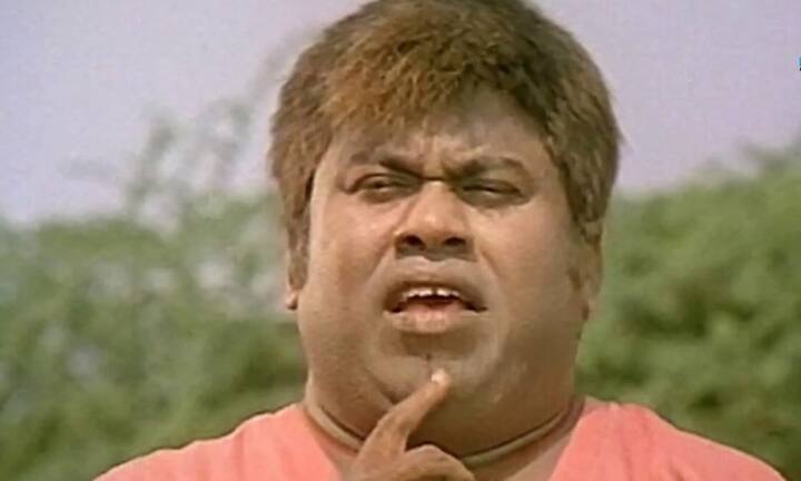 மடச்சாம்பிராணி, ஏன்டா எருமை வாயா, பன்னித்தலையா, அண்டா வாயா, அடுப்புல வெந்தவனே என்பதெல்லாம் செந்திலின் ட்ரேட்மார்க் திட்டுகள்.