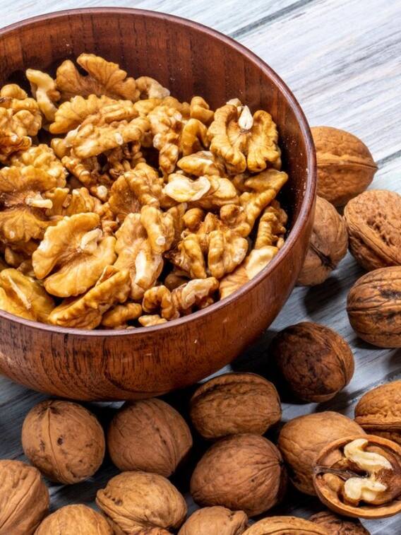 भीगे अखरोट खाने से क्या होता है?
