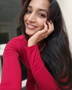 Srinidhi Shetty Latest Photos: చాలా రోజుల తర్వాత శ్రీనిధి శెట్టి సందడి - హోయలు పోతూ సెల్ఫీలకు ఫోజులు