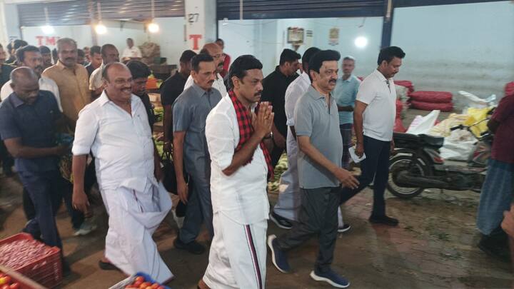 Stalin also exchanged greetings with students who had gathered to meet him (Credit: ABP Nadu)