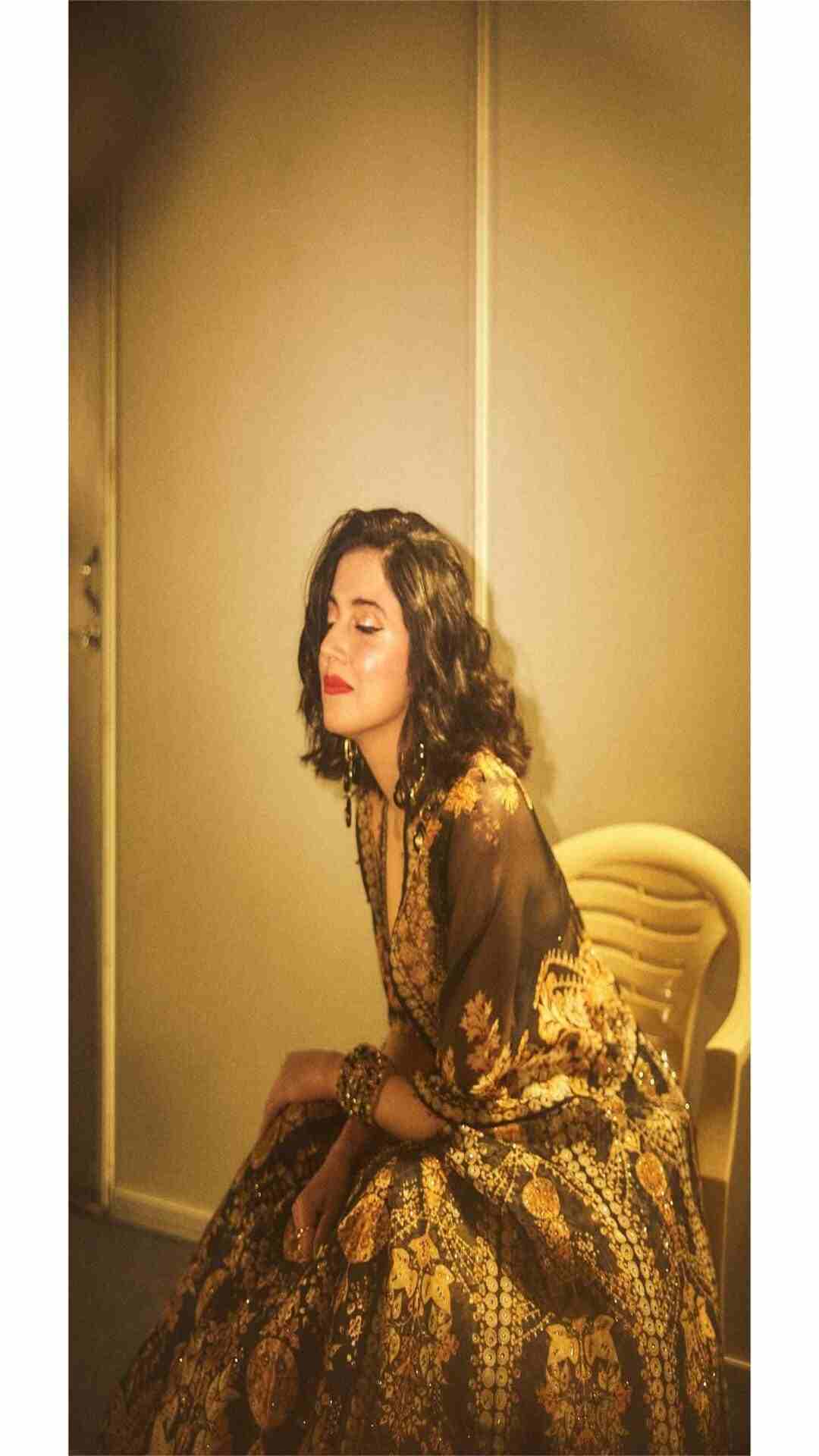 Divya Khosla Kumar Sets Temperature Soaring In A Lehenga, See Pics