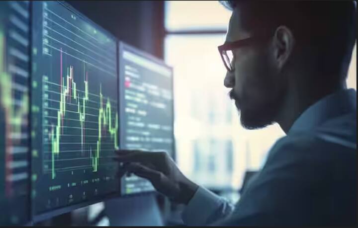 ਹੁਣ ਚਾਲੂ ਵਿੱਤੀ ਸਾਲ ਵਿੱਚ ਸਿਰਫ਼ ਇੱਕ ਹਫ਼ਤਾ ਬਾਕੀ ਹੈ। ਜਦੋਂ ਅਗਲੇ ਹਫਤੇ ਸੋਮਵਾਰ ਨੂੰ ਬਾਜ਼ਾਰ ਖੁੱਲ੍ਹਦਾ ਹੈ, ਤਾਂ ਕੈਲੰਡਰ 'ਤੇ ਮਿਤੀ 1 ਅਪ੍ਰੈਲ ਹੋਵੇਗੀ, ਜੋ ਕਿ ਨਵੇਂ ਵਿੱਤੀ ਸਾਲ 2024-25 ਦਾ ਪਹਿਲਾ ਦਿਨ ਹੋਵੇਗਾ।