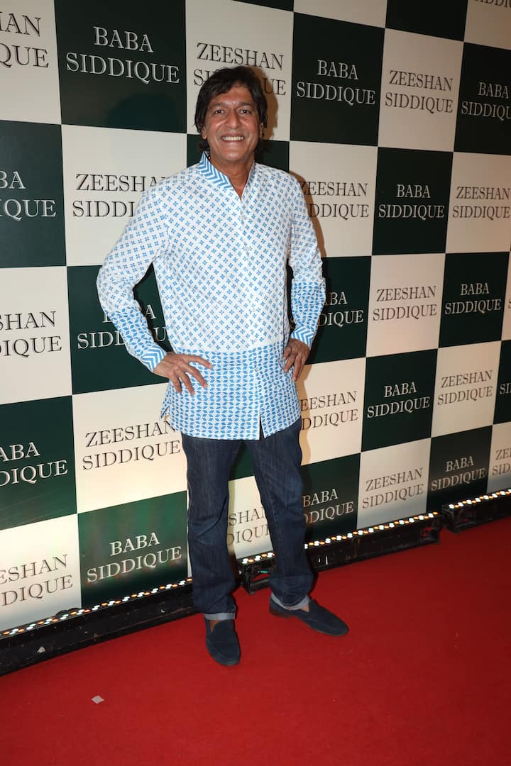 बाबा सिद्दीकी की इफ्तार पार्टी में चंकी पांडे ने भी शिरकत की.