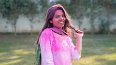 Holi Tips : केस तुटणे आणि कोरडेपणाचे कारण बनू शकतात रासायनिक होळीचे रंग, या समस्या टाळा !