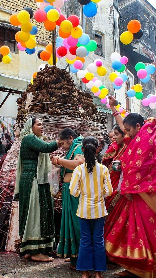 આજીવન માલામાલ રહેવા હોળીના દિવસે કરો આ કામ