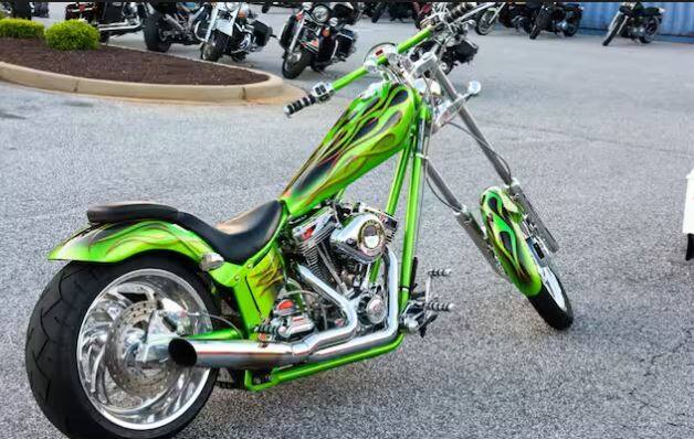 ਮਕੈਨੀਕਲ ਮਾਹਰ ਰੇਬੇਕਾ ਵਿਲੀਅਮਜ਼ ਦੇ ਅਨੁਸਾਰ, ਡੀਜ਼ਲ ਇੰਜਣ ਆਪਣੀ ਉੱਚ ਕੁਸ਼ਲਤਾ, ਘੱਟ ਕਾਰਬਨ ਨਿਕਾਸੀ ਅਤੇ ਉੱਚ ਟਾਰਕ ਲਈ ਜਾਣੇ ਜਾਂਦੇ ਹਨ। ਇਹ ਕਿਸੇ ਵੀ ਇੰਜਣ ਲਈ ਬਹੁਤ ਲਾਭਦਾਇਕ ਹੈ. ਪਰ ਇੰਨੀ ਸਮਰੱਥਾ ਹੋਣ ਦੇ ਬਾਵਜੂਦ ਮੋਟਰਸਾਈਕਲਾਂ ਵਿੱਚ ਕਦੇ ਵੀ ਡੀਜ਼ਲ ਇੰਜਣ ਦੀ ਵਰਤੋਂ ਨਹੀਂ ਕੀਤੀ ਜਾਂਦੀ। ਬਾਈਕ 'ਚ ਪੈਟਰੋਲ, ਗੈਸੋਲੀਨ ਅਤੇ ਇਲੈਕਟ੍ਰਿਕ ਇੰਜਣ ਦੀ ਵਰਤੋਂ ਕੀਤੀ ਜਾਂਦੀ ਹੈ। ਇਸ ਪਿੱਛੇ ਕਾਰਨ ਖਾਸ ਹੈ।