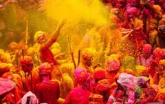 ਹੋਲੀ ਖੇਡਦੇ ਵੇਲੇ ਪਾਣੀ ਵਿੱਚ ਡਿੱਗ ਪਿਆ ਫੋਨ ਤਾਂ ਨਾ ਕਰਿਓ ਇਹ ਗ਼ਲਤੀ, ਹੋ ਸਕਦਾ ਭਾਰੀ ਨੁਕਸਾਨ