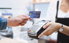 Credit Card: ਕ੍ਰੈਡਿਟ ਕਾਰਡ ਯੂਜਰਜ਼ ਨੂੰ RBI ਦਾ ਤੋਹਫਾ, ਆਪਣੀ ਮਰਜ਼ੀ ਮੁਤਾਬਕ ਚੁਣ ਸਕਣਗੇ ਕਾਰਡ, ਬਿਲਿੰਗ ਲਈ ਵੀ ਨਵਾਂ ਨਿਯਮ