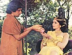 Bollywood Kissa: ਸ਼ਸ਼ੀ ਕਪੂਰ ਨਾਲ ਇੰਟੀਮੇਟ ਸੀਨ ਕਰਦੇ ਹੋਏ ਘਬਰਾ ਗਈ ਸੀ ਇਹ ਅਦਾਕਾਰਾ, ਸਾਲਾਂ ਬਾਅਦ ਕੀਤਾ ਖੁਲਾਸਾ