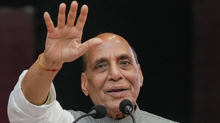 Rajnath Singh story refuse give ticket his son Pankaj Singh in front of Atal Bihari Vajpayee Kalyan Singh lok sabha election 2024 Rajnath Singh: जब राजनाथ ने काट दिया था अपने बेटे पंकज का टिकट, घर पहुंचने पर हुआ कुछ ऐसा... खुद सुनाया किस्सा