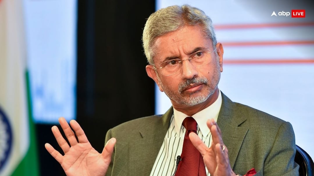 China on Arunachal Pradesh: 3700 किलोमीटर दूर बैठ एस जयशंकर ने लगाई ड्रैगन की क्लास, चीन को बताया कि आखिर क्यों अरुणाचल है भारत का अभिन्न अंग? India China Crisis External Affairs Minister S Jaishankar Strongly Object China claims on Arunachal Pradesh China on Arunachal Pradesh: 3700 किलोमीटर दूर बैठ एस जयशंकर ने लगाई ड्रैगन की क्लास, चीन को बताया कि आखिर क्यों अरुणाचल है भारत का अभिन्न अंग?