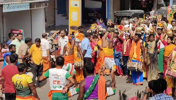 பங்குனி உத்திரத்தை முன்னிட்டு தமிழ்நாடு முழுவதும் உள்ள முருகன் கோயில்கள் களைகட்டி காணப்படுகிறது. பல கோயில்களில் பங்குனி உத்திரத்தை முன்னிட்டு ஏற்கனவே கொடியேற்றத்துடன் தொடங்கியது. முருகன் கோயில்கள் மட்டுமின்றி அம்மன் கோயில்கள், சிவாலயங்கள், பெருமாள் கோயில்கள் உள்பட பெரும்பாலான கோயில்களில் பங்குனி உத்திரம் சீரும், சிறப்புமாக கொண்டாடப்பட்டது.