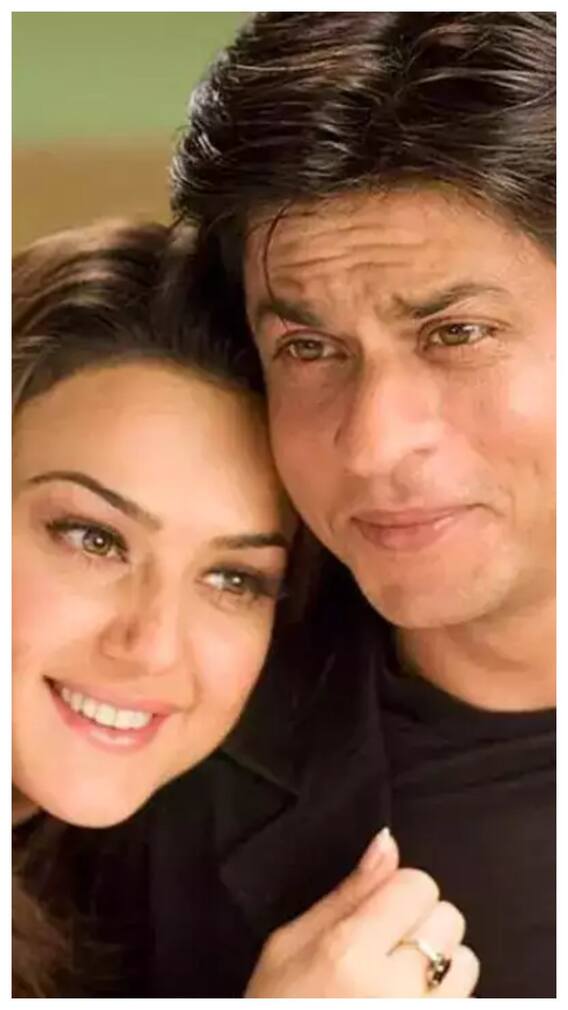 आईपीएल में पहुंचे शाहरुख खान और प्रीति जिंट, फैंस को आई वीर-जारा की याद