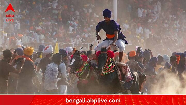 Hola Mohalla: বছর ঘুরে ফের এসে গিয়েছে রঙের উৎসব। তবে দেশের নানা অংশে এই উৎসব নানা মেজাজে পালন করা হয়। পঞ্জাবের কথাই ধরা যাক। এখানে যেমন এই উৎসবের নাম 'হোলা মহল্লা।'