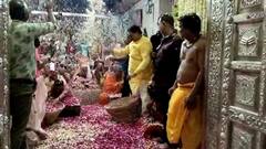 Holi 2024: महाकाल मंदिर में 51 क्विंटल फूलों से खेली गई होली, देखें बाबा के दरबार की अद्भुत तस्वीरें
