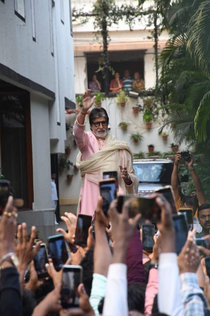 Hundreds of Big B devoted fans were waiting in the hopes of catching sight of the superstar.
