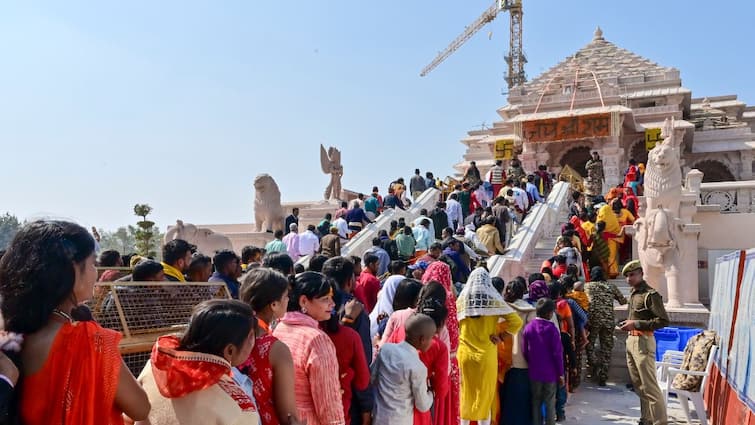 Ayodhya Temple Decks Up For Ram Lalla First Holi Celebrations Gulal Made From Kachnar Flowers UP