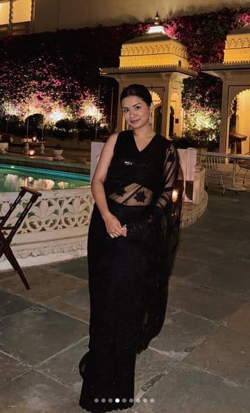 ਅਵਨੀਤ ਕੌਰ ਨੇ ਕਾਲੀ ਸਾੜੀ ਪਾ ਕੇ ਮਚਾਈ ਤਬਾਹੀ