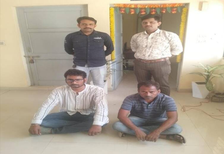 Surendranagar Crime News: Illegal Call Centre caught by Police with two man and two woman, local news Crime: ધ્રાંગધ્રા પોલીસના નકલી કૉલ સેન્ટર પર દરોડા, 6.67 લાખના મુદ્દામાલ સાથે બે મહિલા-બે પુરુષો ઝડપાયા