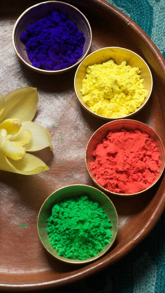 Lucky Colours For Holi As Per Zodiac Sign