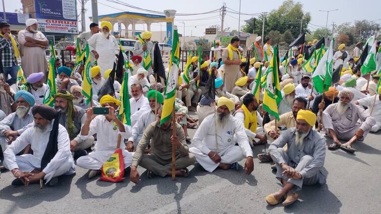 Farmer leaders Protest before bjp punjab president program Farmer Protest: ਕਸੂਤੀ ਘਿਰੀ ਭਾਜਪਾ ! ਕਿਸਾਨ ਜਥੇਬੰਦੀਆਂ ਘੇਰਨ ਲੱਗੀਆਂ ਲੀਡਰ, ਜਾਖੜ ਦੇ ਸਮਾਗਮ ਦਾ ਜ਼ਬਰਦਸਤ ਵਿਰੋਧ