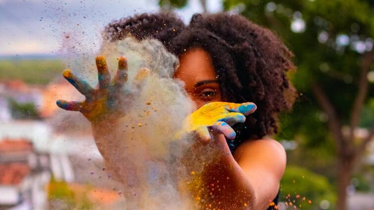 Post Holi Skincare: home remedies to get relief of skin rashes after playing holi હોળીના રંગોના કારણે સ્કિન થઇ ગઇ છે લાલ, આ વસ્તુઓ લગાવવાથી મળશે રાહત