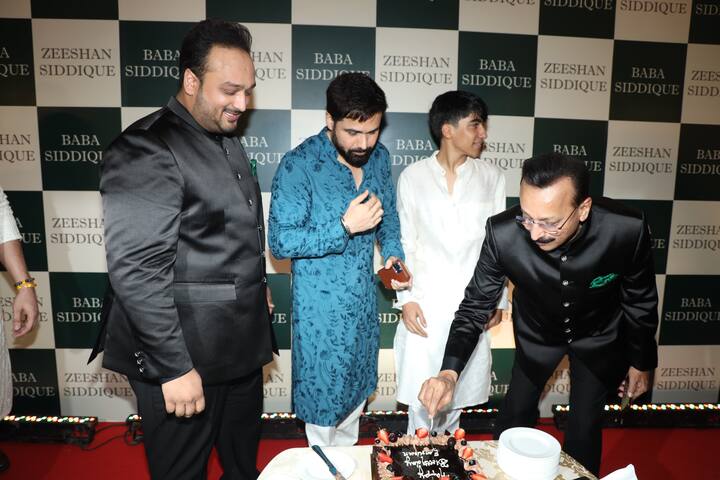Actor Emraan Hashmi was there on his birthday. He cut the cake along with the guests.