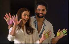 Holi 2024: रकुलप्रीत सिंह और जैकी भगनानी ने शादी के बाद पहली बार मनाया रंगों का त्योहार, कपल ने शेयर अपनी की 'होली पिक्चर्स'