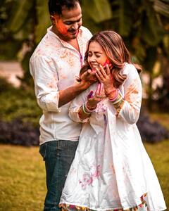 Holi 2024: देवोलीना भट्टाचार्जी ने पति शाहनवाज संग जमकर खेली होली, रंगों में सराबोर दिखीं टीवी की 'गोपी बहू', देखें फोटोज