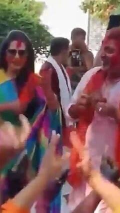 निशिकांत दुबे ने कार्यकर्ताओं के साथ मनाई होली | abp shorts