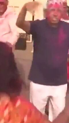 वाराणसी में होली की जबरदस्त धूम | abp shorts