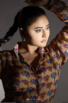 Rashami Desai: ਰਸ਼ਮੀ ਦੇਸਾਈ ਨੇ ਗਲੈਮਰਸ ਲੁੱਕ ‘ਚ ਸ਼ੇਅਰ ਕੀਤੀਆਂ ਤਸਵੀਰਾਂ, ਪ੍ਰਸ਼ੰਸਕਾਂ ਨੂੰ ਕਾਫੀ ਪਸੰਦ ਆਇਆ ਇਹ ਅੰਦਾਜ਼