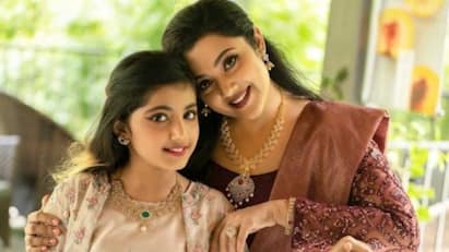 actress meena condemns on fake news about her second marriage Actress Meena : என்னைப் போன்றவர்களின் குழந்தைகளைப் பற்றி யோசியுங்கள்..இரண்டாவது திருமணம் பற்றி நடிகை மீனா