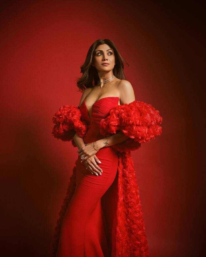 व्यावसायिक आयुष्यासह वैयक्तिक आयुष्यामुळे ती अनेकदा चर्चेत असते. (photo:theshilpashetty/ig)