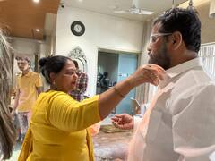 Holi 2024: मुख्यमंत्रीही नातवासोबत रंगले होळीच्या रंगात!