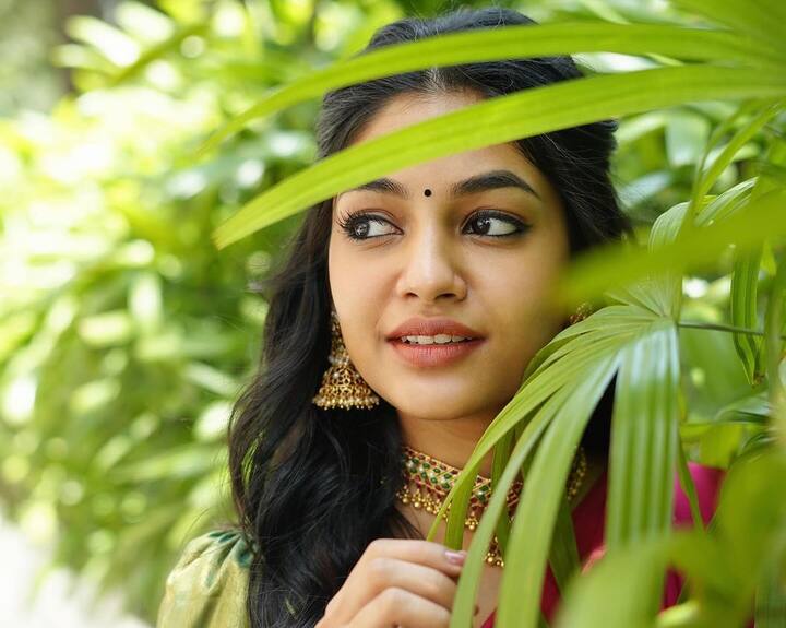 தற்போது தமிழில் இவானா நடித்திருந்த மதிமாறன் திரைப்படம் வெளியானது. சில தினங்களுக்கு முன்னர் 'கள்வன்' திரைப்படத்தின் டிரைலர் வெளியாகி நல்ல வரவேற்பை பெற்றது.