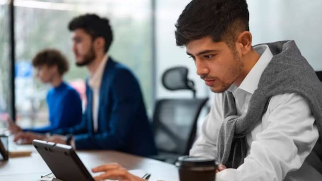 Changing Job: வந்தாச்சு வருஷக் கடைசி : புதிய வேலைக்கு மாறும் ப்ளான் இருக்கா? இதையெல்லாம் கவனிங்க..!