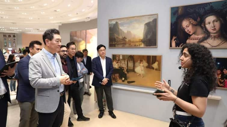 Samsung Vice Chairman Jaong-Hee (JH) Han Mumbai BKC Store Artificial Intelligence Technology in India 'भारत AI के लिए अगला बड़ा प्लेग्राउंड...' Samsung के वाइस चैयरमैन ने कमिटमेंट को लेकर ये कहा