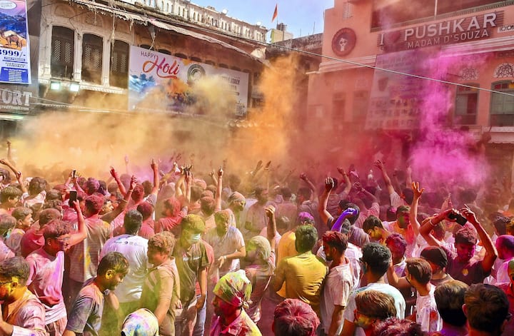 Pushkar: People play with colours on the occasion of Holi, in Pushkar, Monday, March 25, 2024. (Image source: PTI Images)